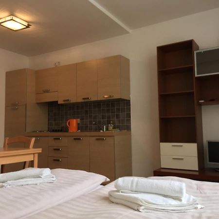 Residence La Familia Prague Luaran gambar