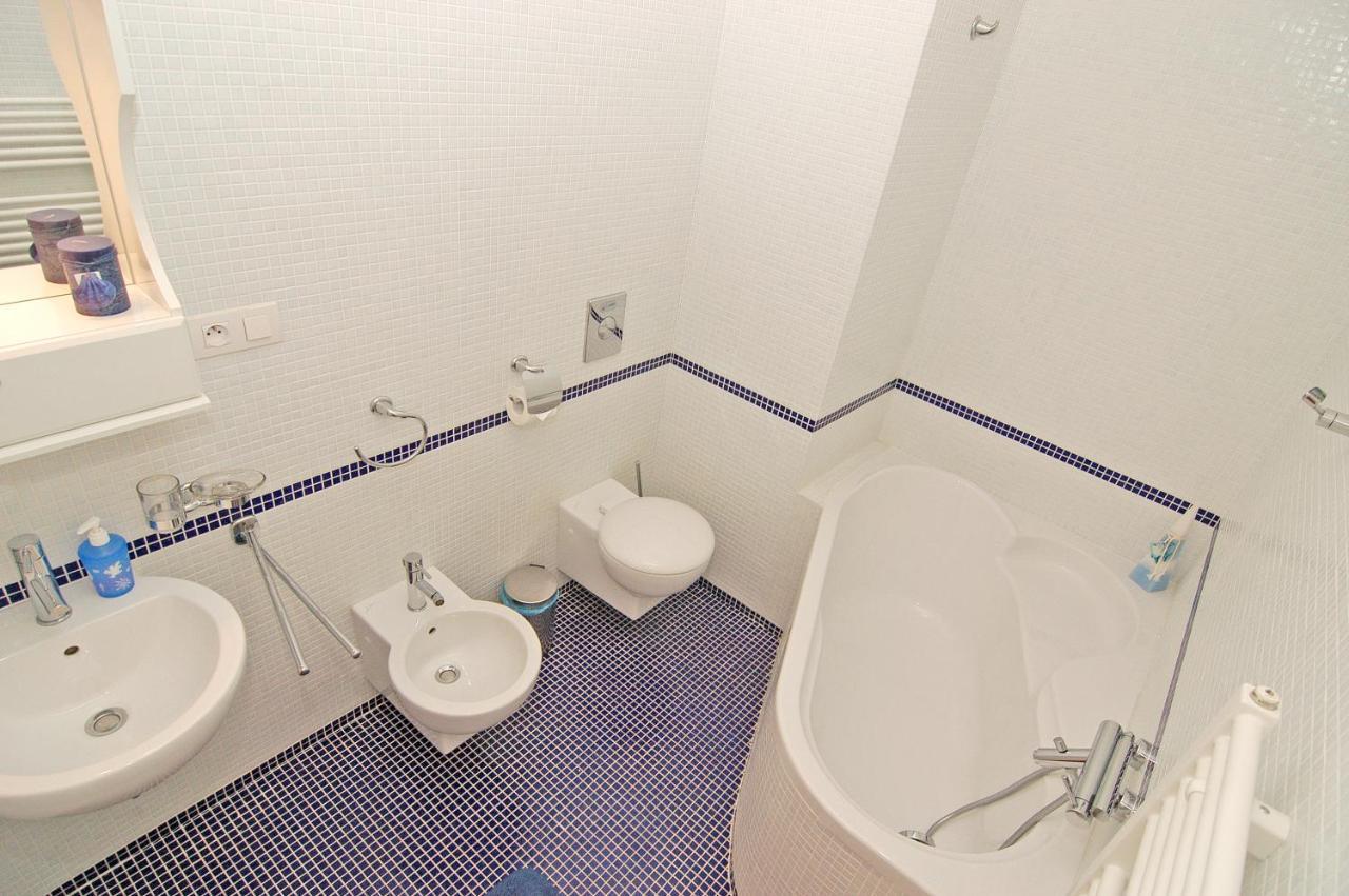 Residence La Familia Prague Luaran gambar