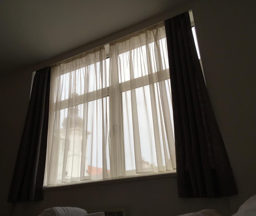 Residence La Familia Prague Luaran gambar