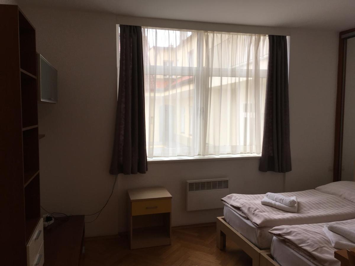 Residence La Familia Prague Luaran gambar