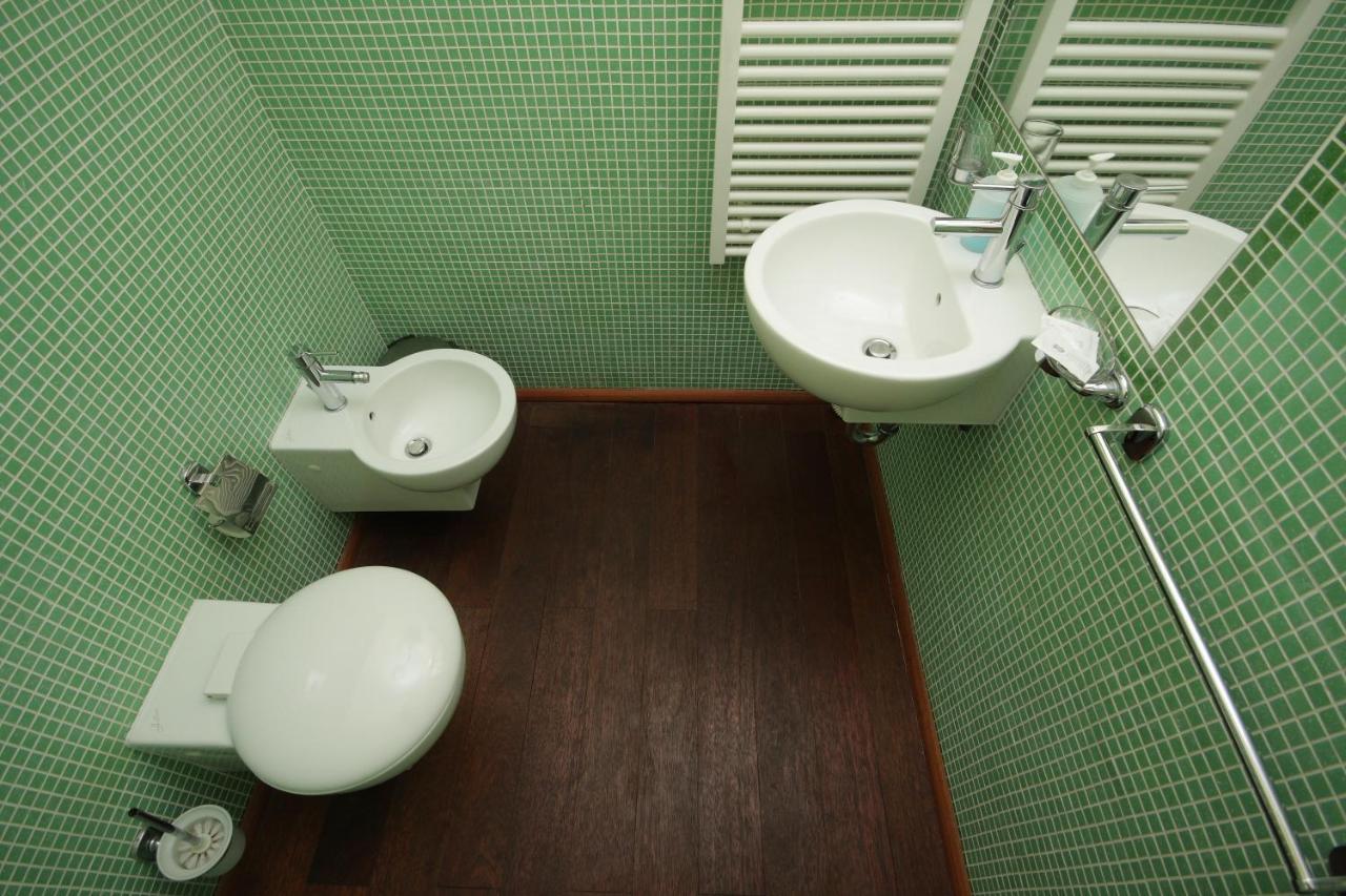 Residence La Familia Prague Luaran gambar